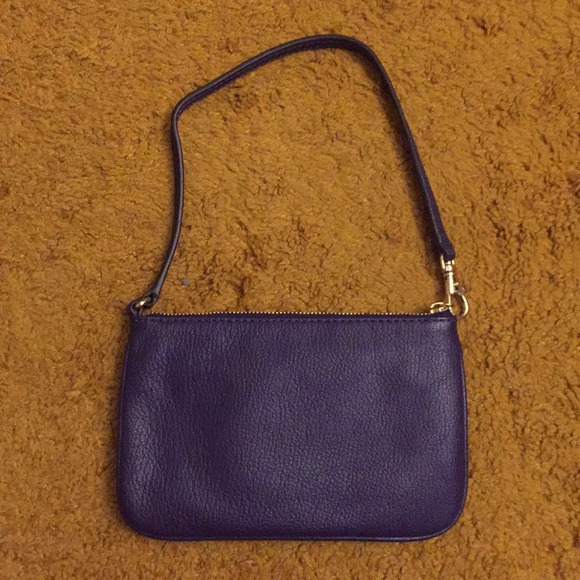 Michael Kors wristlet - Picture 2 of 4